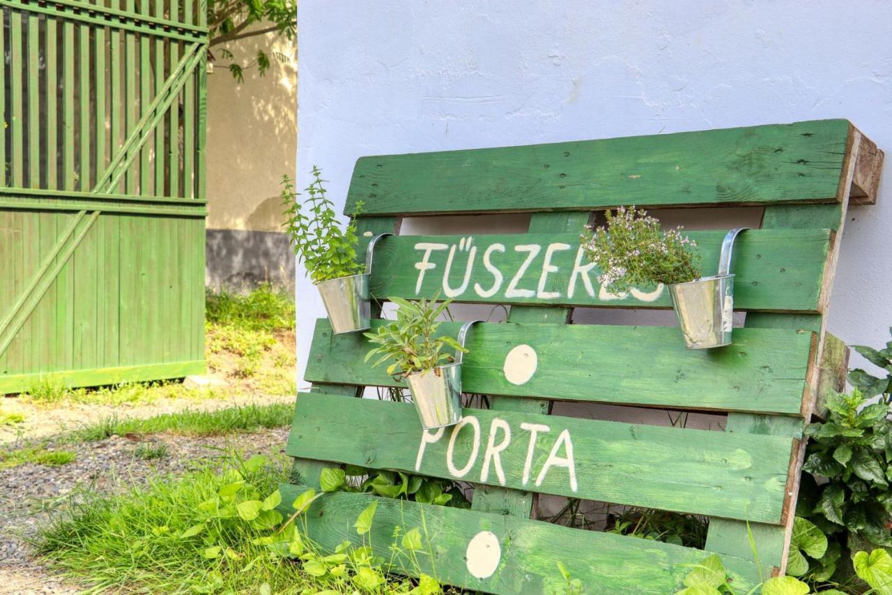 Fuszeres Porta Villa Mihalyfa Eksteriør bilde